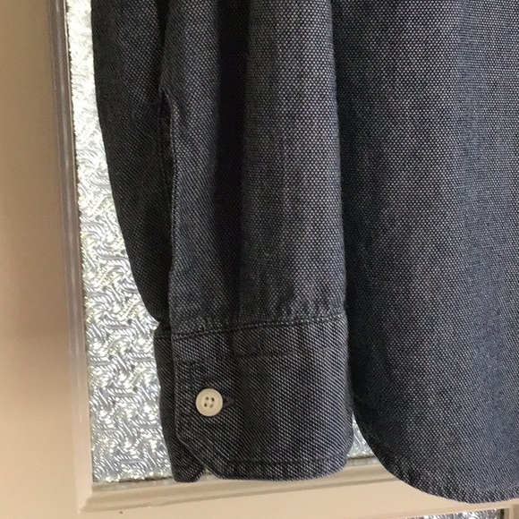 Levi’s Classic Men’s Button Up Indigo Shirt - Picture 8 of 9